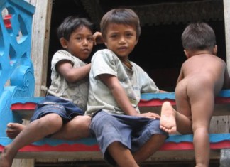 Enfermedad misteriosa en Camboya mata a 61 niños