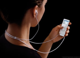 La música a todo volumen daña el oído