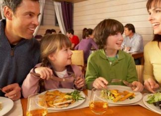 Cenar muy temprano podría ayudar a bajar de peso