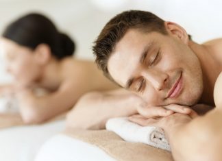 Masajear a su pareja puede aumentar su bienestar y reducir el estrés